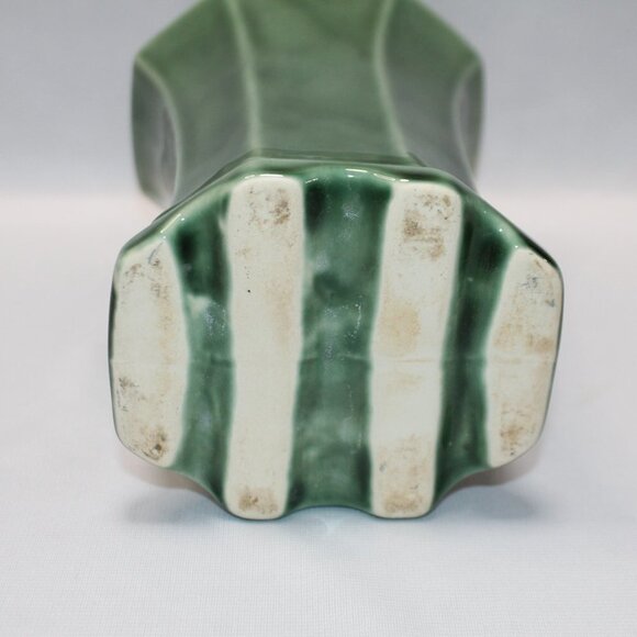 Antique Sage Green Vase McCoy Style - Picture 9 of 12